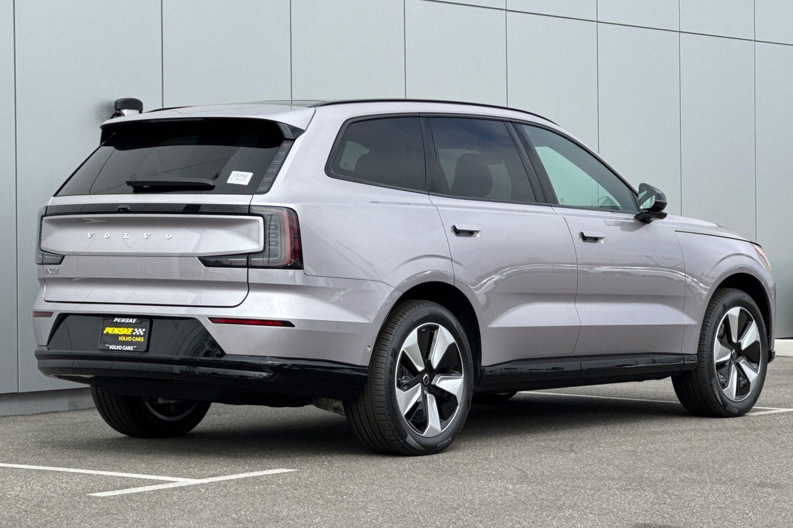 2026 Volvo EX90 Plus