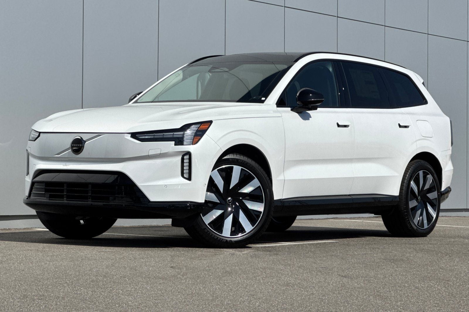 2026 Volvo EX90 Single Motor Plus