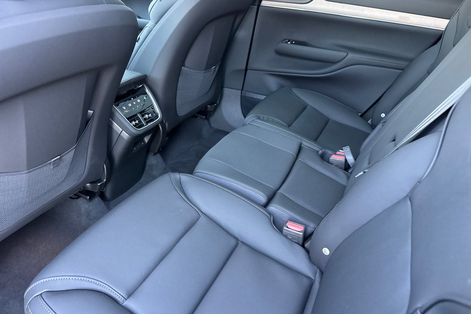 2026 Volvo EX90 Single Motor Plus