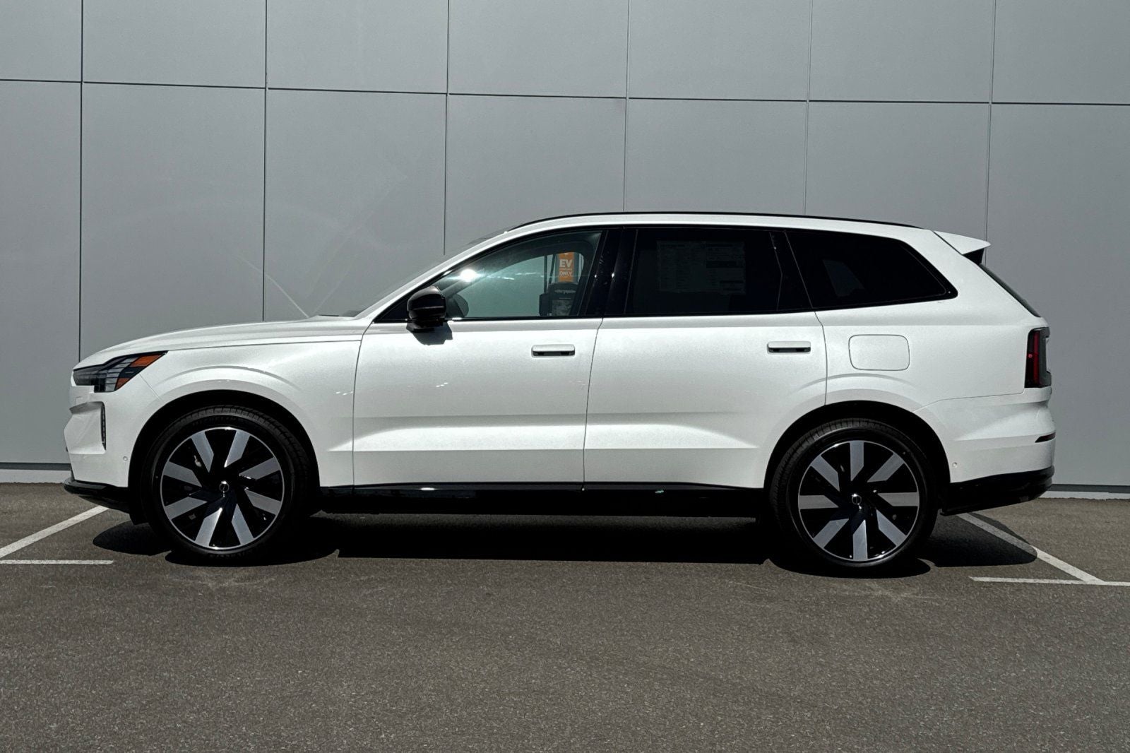 2026 Volvo EX90 Single Motor Plus
