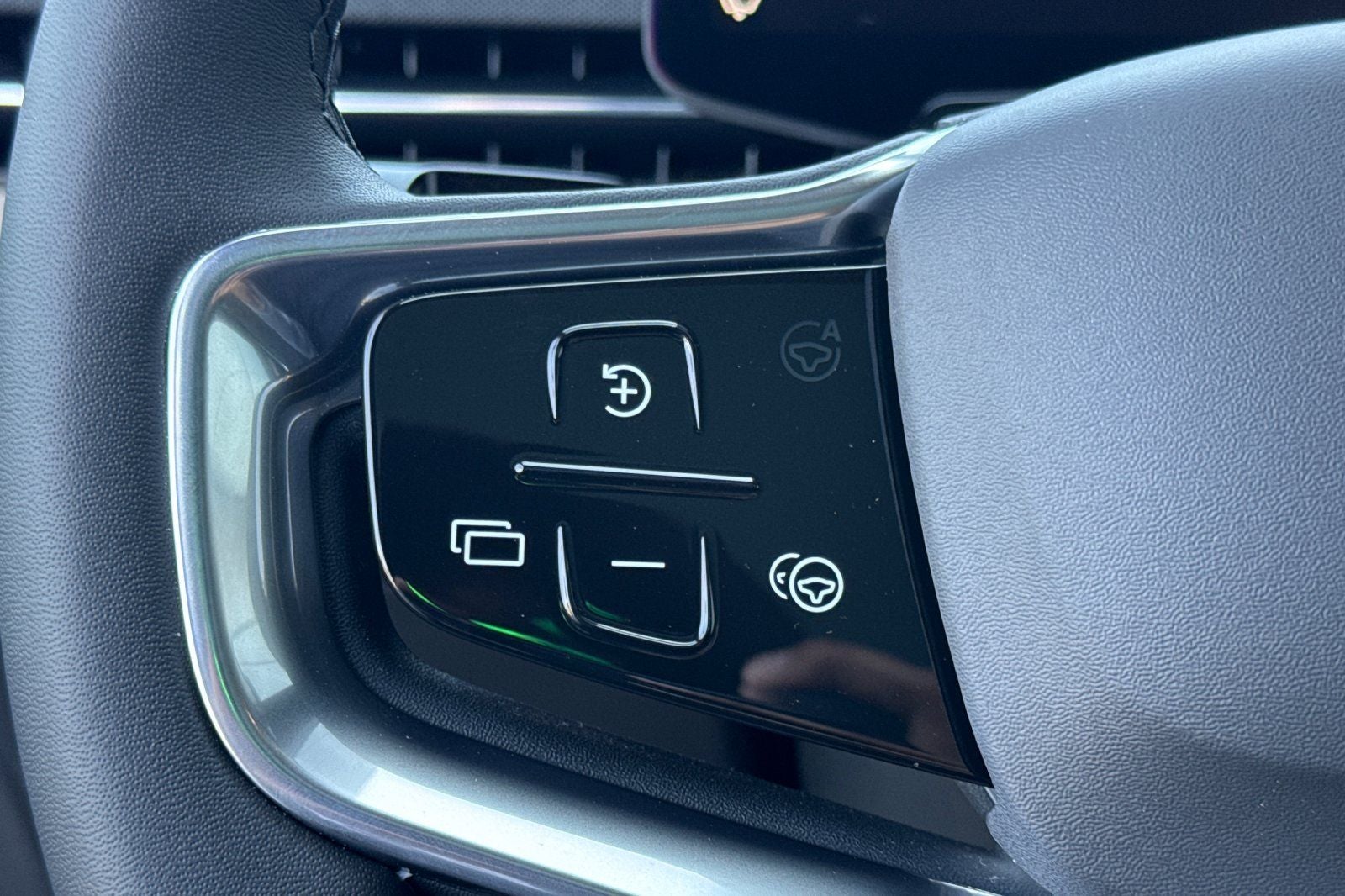 2026 Volvo EX90 Single Motor Plus