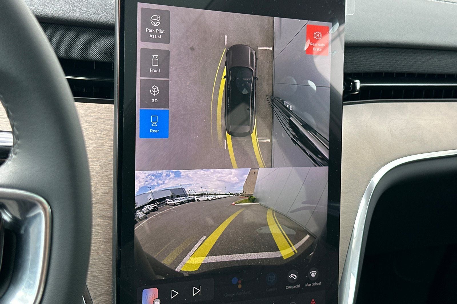 2025 Volvo EX90 Twin Motor Performance Plus 6-Seater