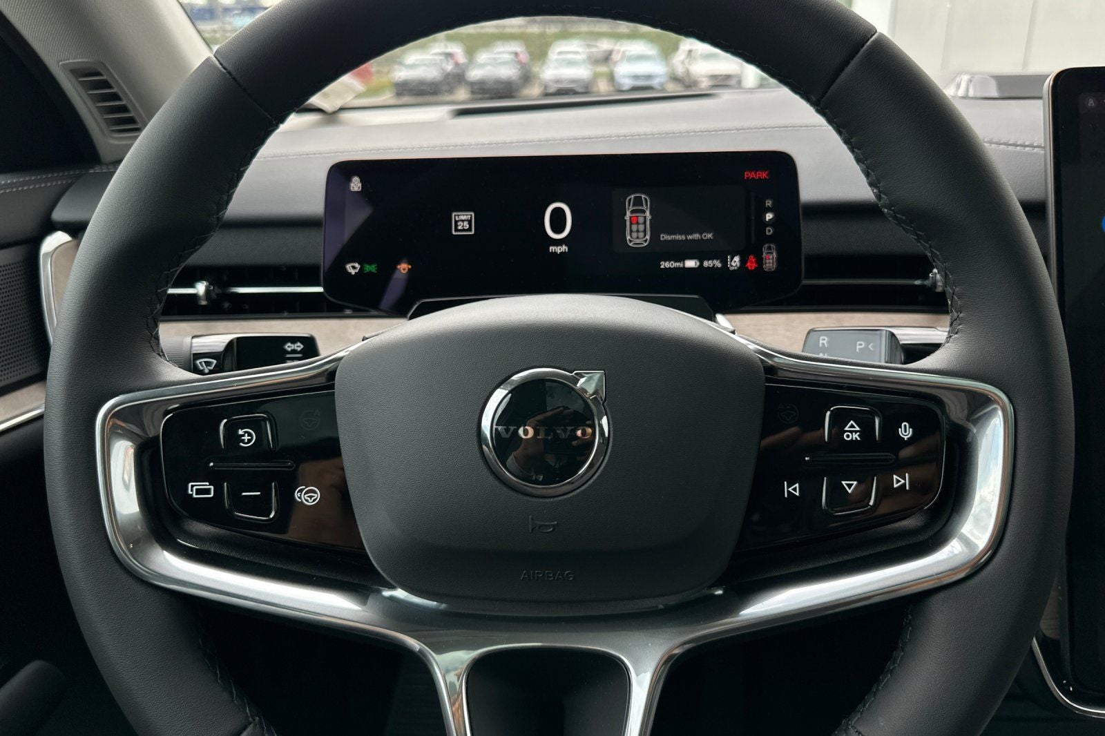 2025 Volvo EX90 Twin Motor Performance Plus 6-Seater