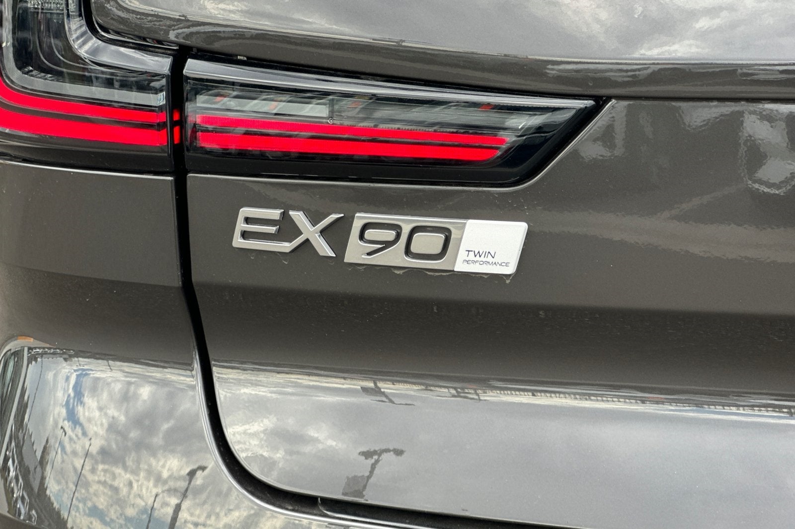2025 Volvo EX90 Twin Motor Performance Plus 6-Seater