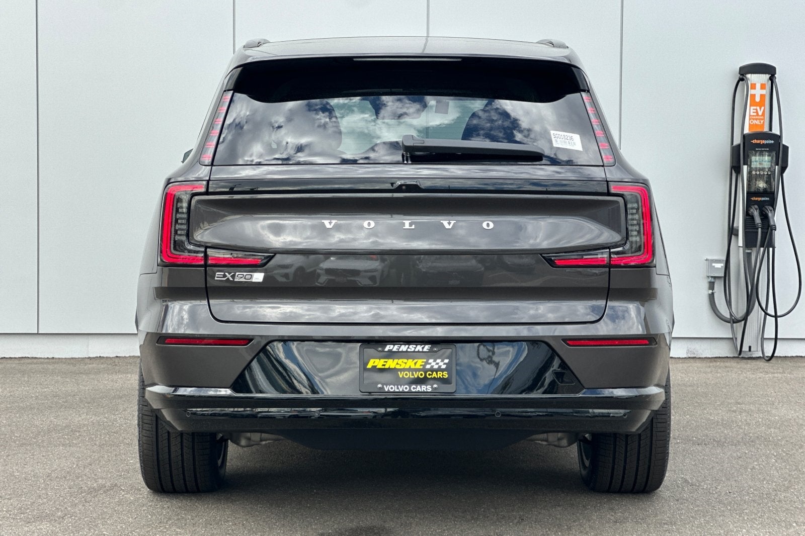 2025 Volvo EX90 Twin Motor Performance Plus 6-Seater