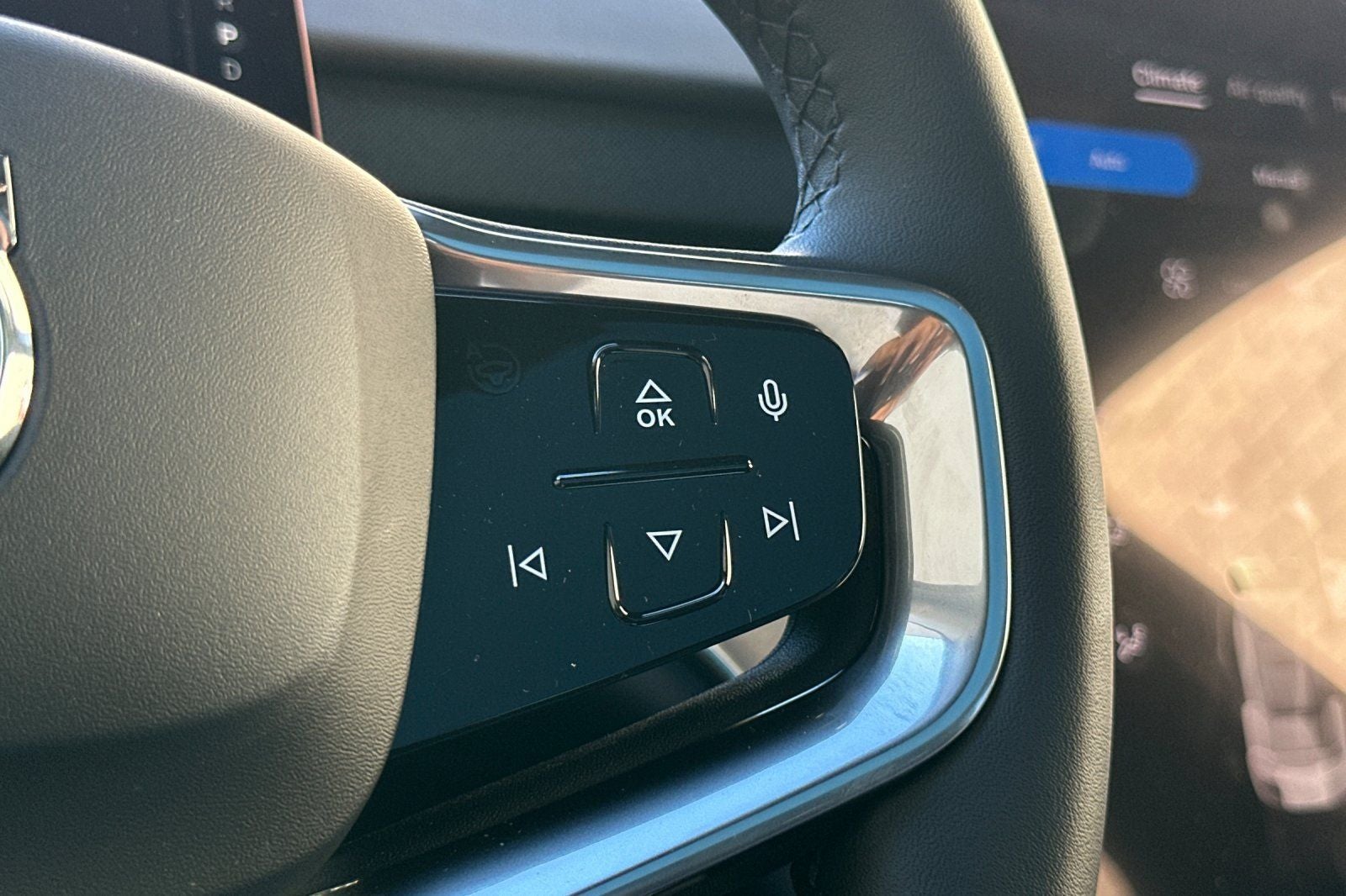 2025 Volvo EX90 Twin Motor Performance Ultra 6-Seater