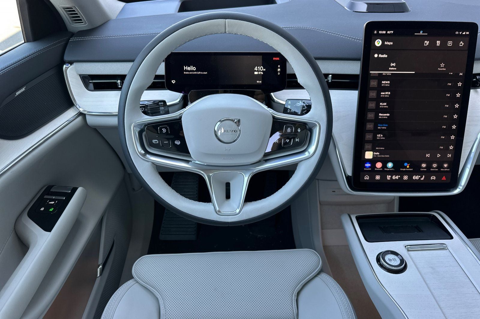 2025 Volvo EX90 Twin Motor Performance Plus 7-Seater