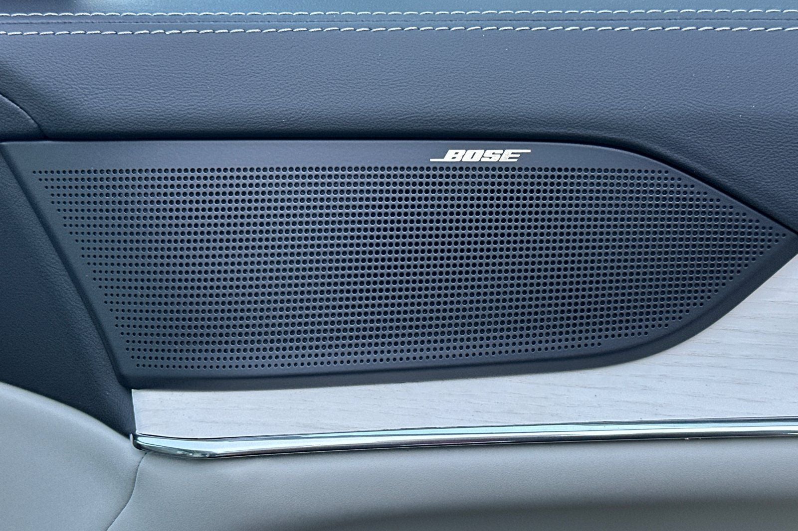 2025 Volvo EX90 Twin Motor Performance Plus 7-Seater