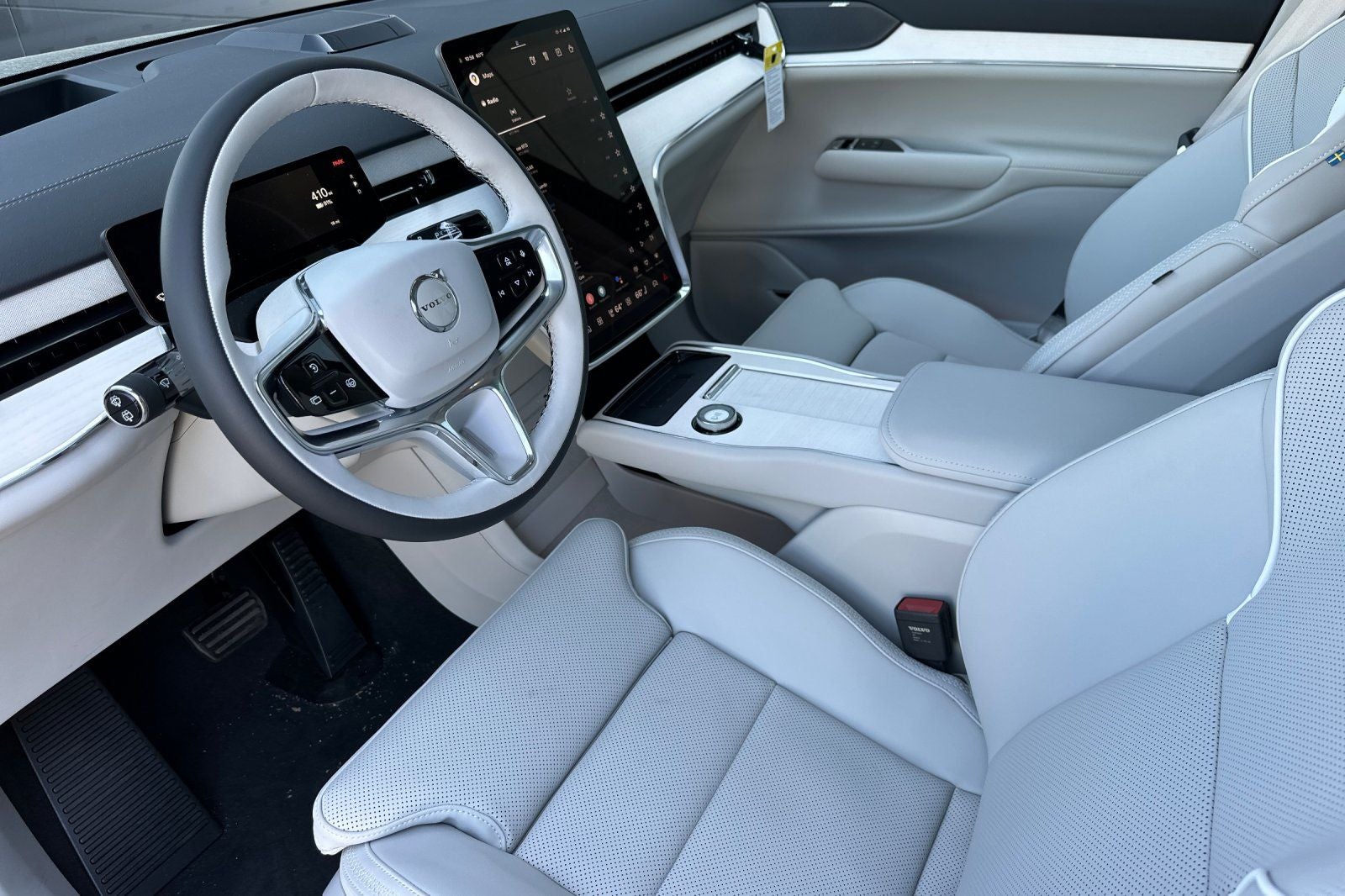 2025 Volvo EX90 Twin Motor Performance Plus 7-Seater