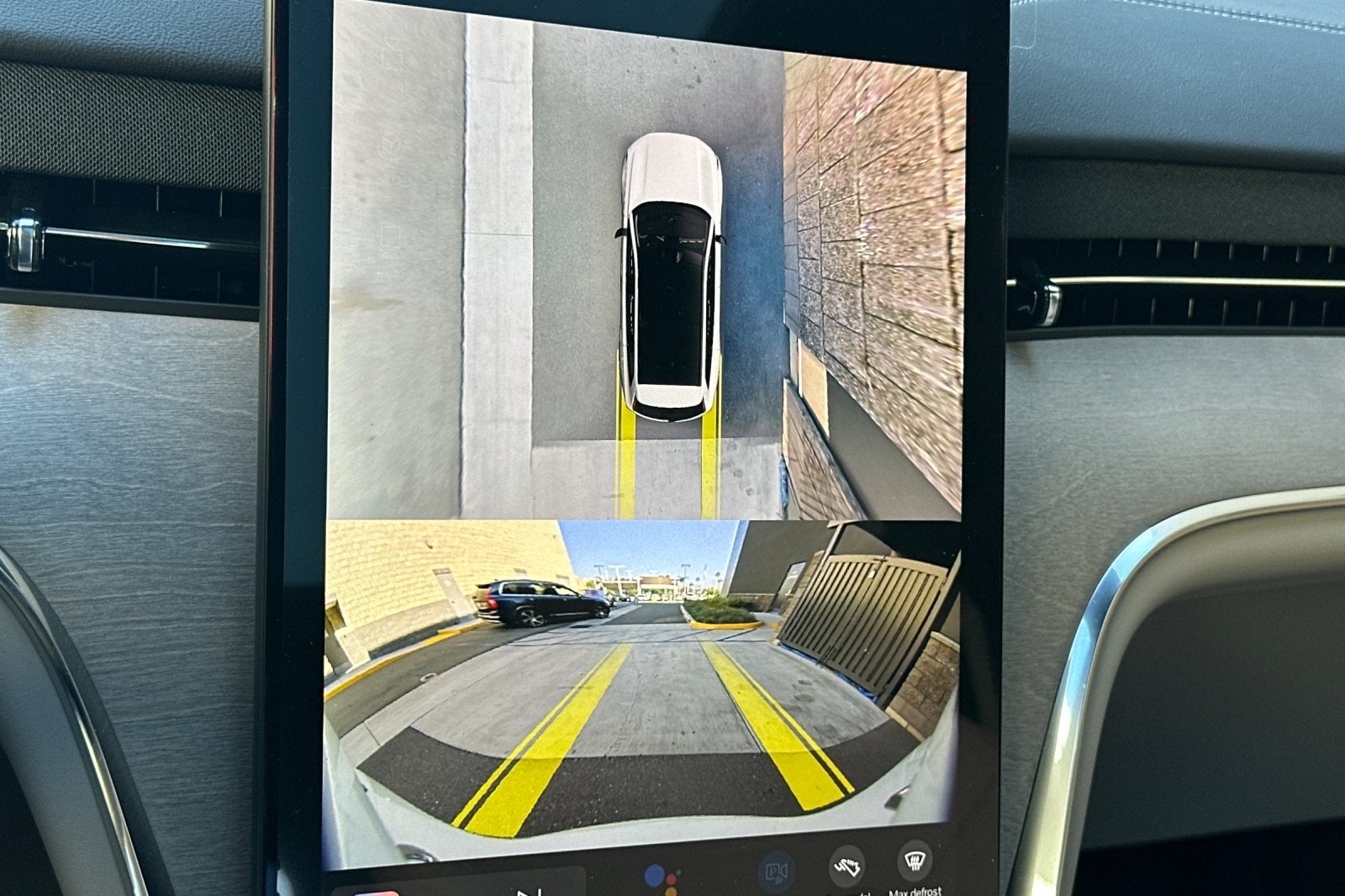 2025 Volvo EX90 Twin Motor Performance Plus 7-Seater