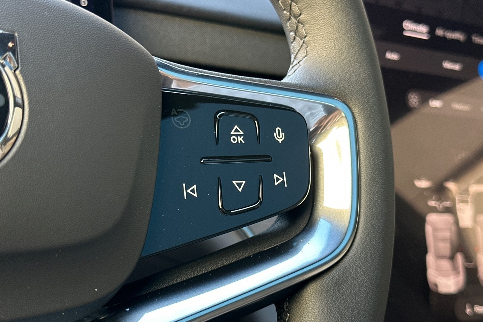 2025 Volvo EX90 Twin Motor Performance Plus 7-Seater