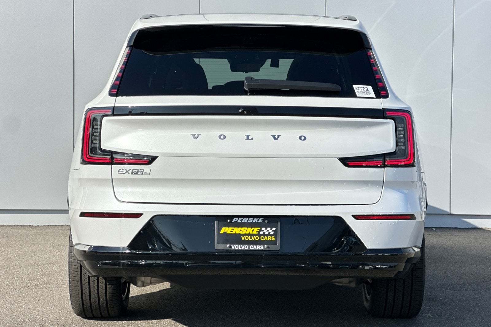 2025 Volvo EX90 Twin Motor Performance Plus 7-Seater