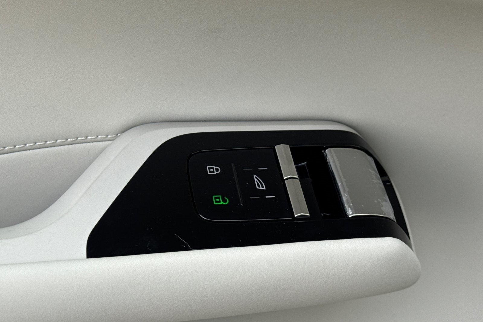 2025 Volvo EX90 Twin Motor Performance Ultra 7-Seater