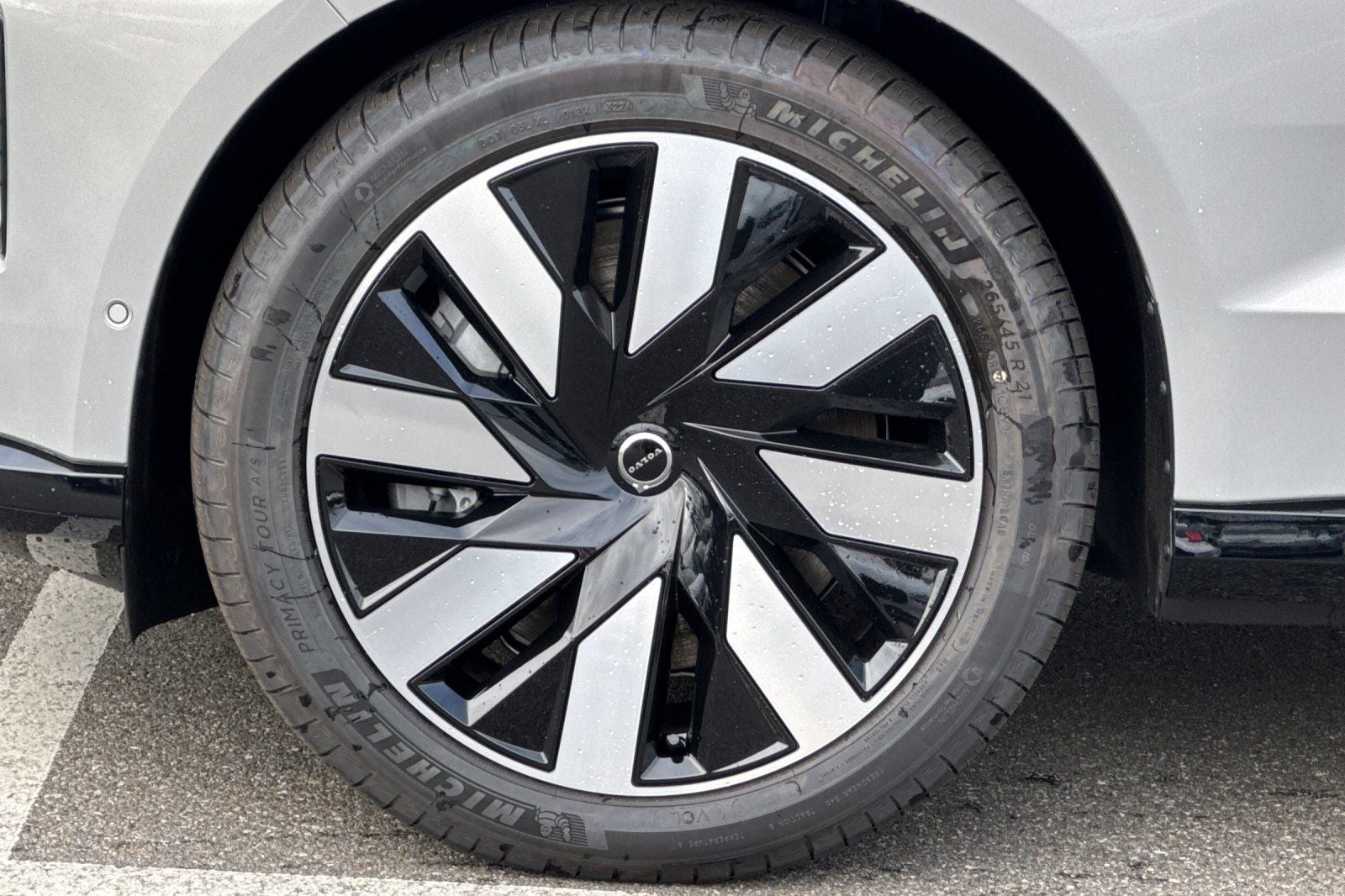 2025 Volvo EX90 Twin Motor Performance Ultra 7-Seater