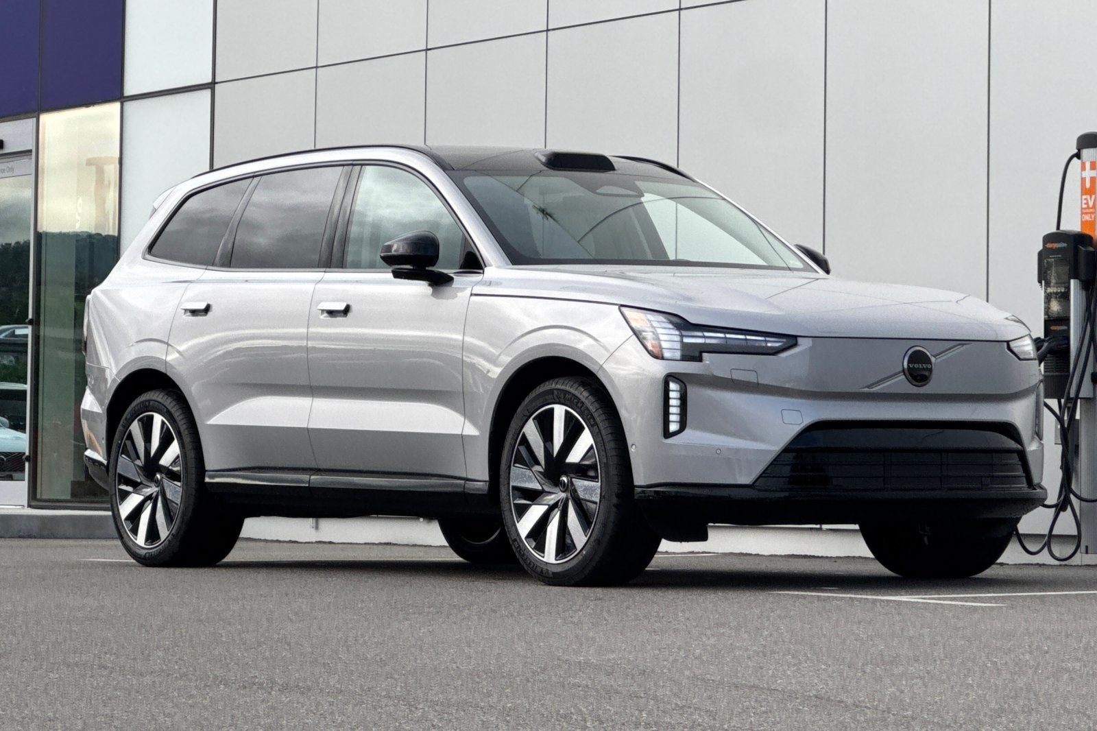 2025 Volvo EX90 Twin Motor Performance Ultra 7-Seater