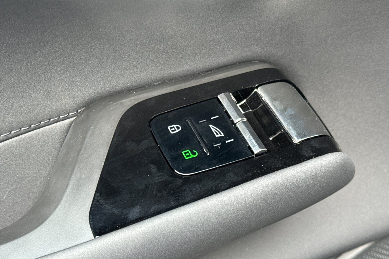 2025 Volvo EX90 Twin Motor Performance Ultra 7-Seater