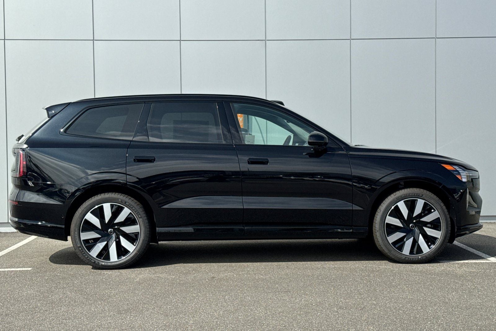 2025 Volvo EX90 Twin Motor Performance Ultra 7-Seater