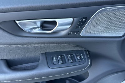 2025 Volvo S60 Plug-In Hybrid T8 Ultra Black Edition