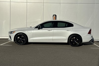 2025 Volvo S60 Plug-In Hybrid T8 Ultra Black Edition