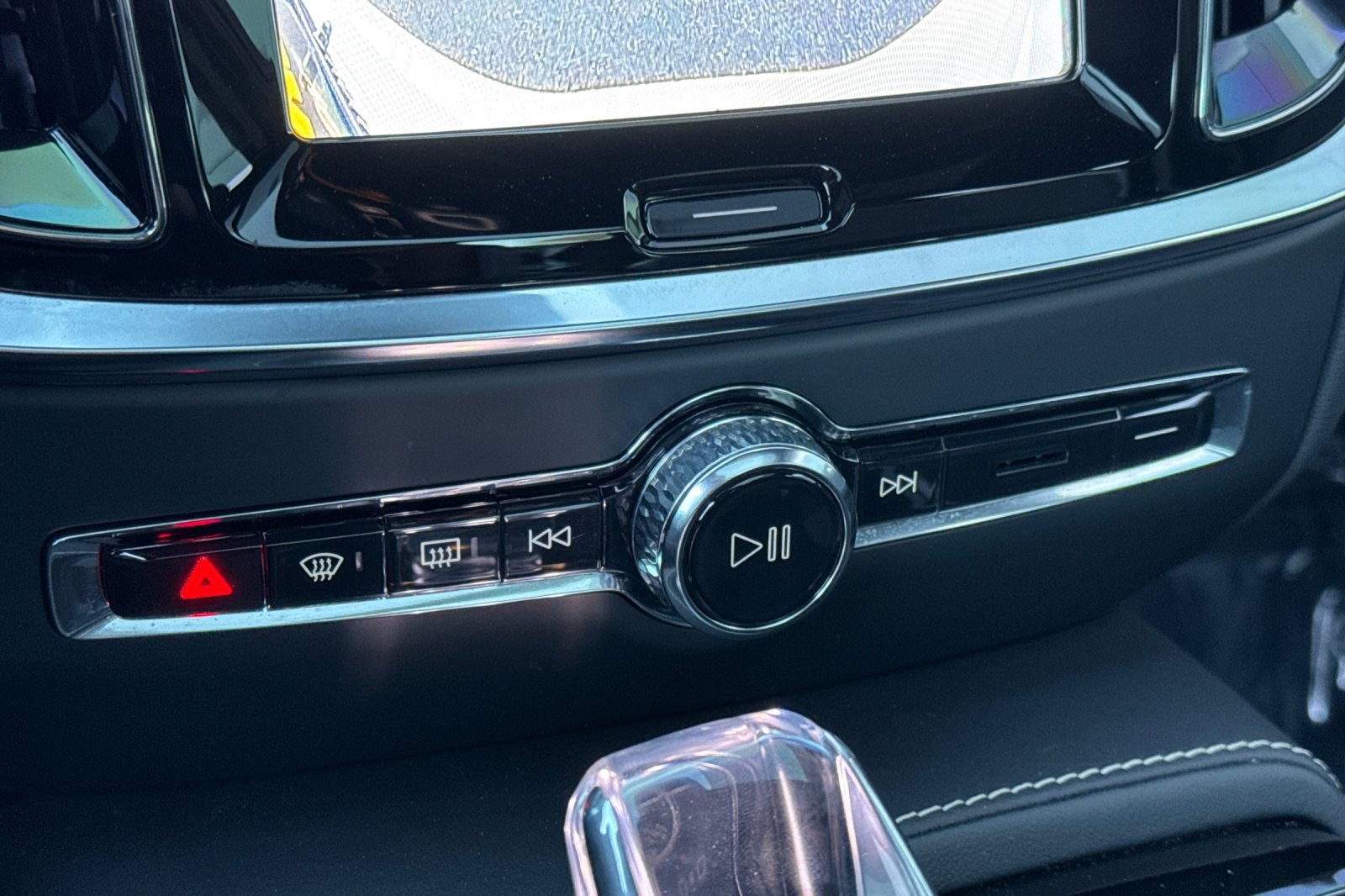 2025 Volvo S60 Plug-In Hybrid T8 Ultra Black Edition