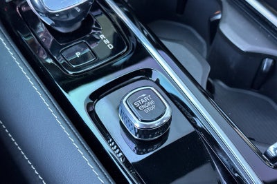 2025 Volvo S60 Plug-In Hybrid T8 Ultra Black Edition