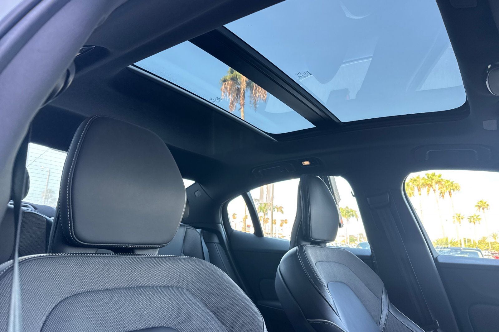2024 Volvo S60 Recharge Plug-In Hybrid T8 Plus Black Edition