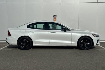 2024 Volvo S60 Recharge Plug-In Hybrid T8 Plus Black Edition