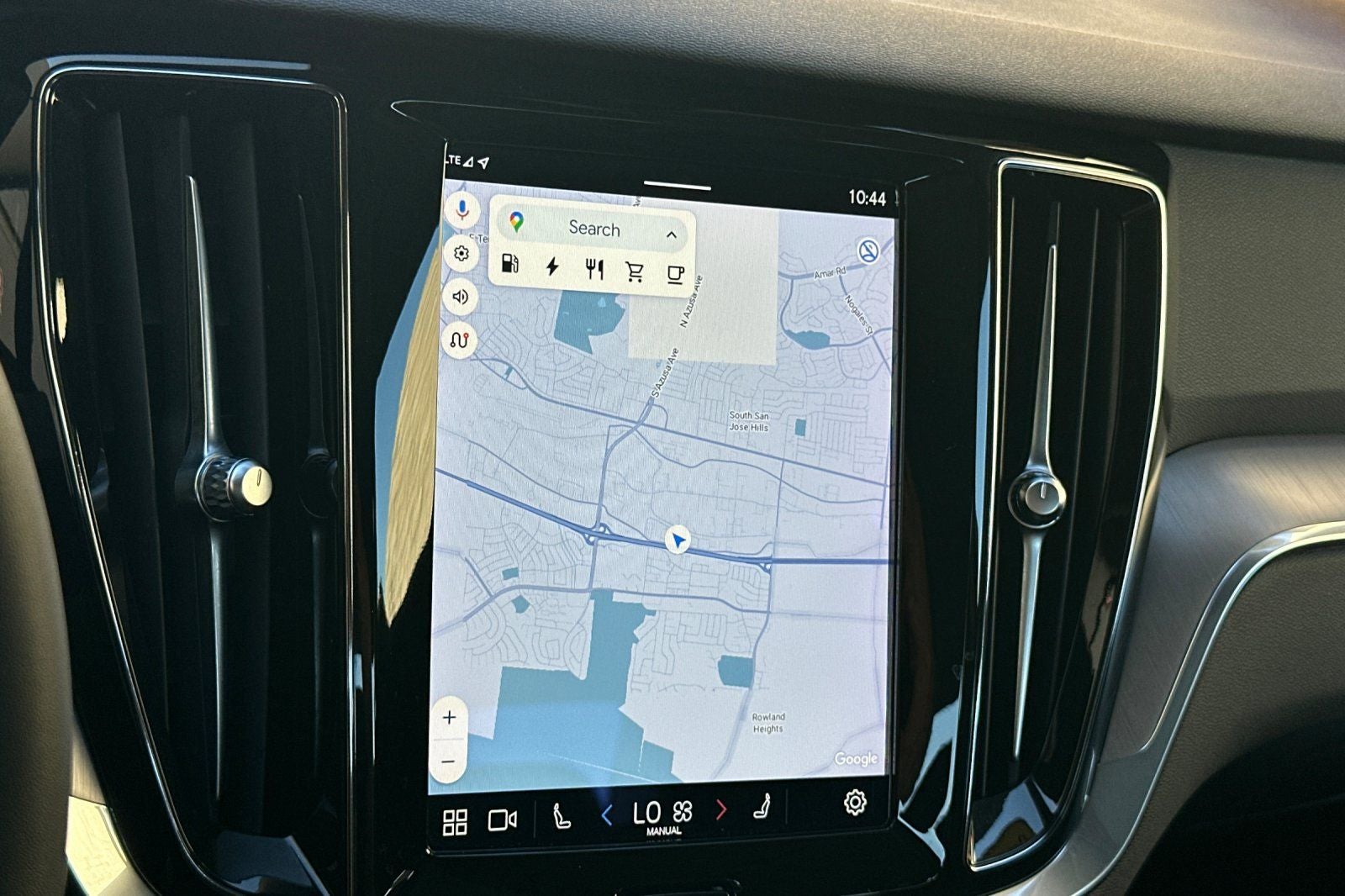 2023 Volvo S60 Recharge Plug-In Hybrid T8 Core Dark Theme