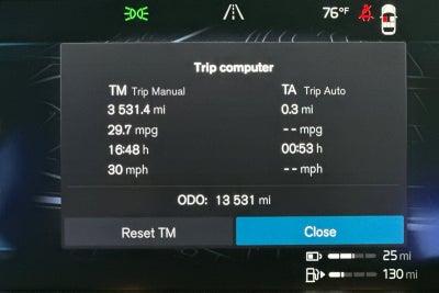 2023 Volvo S60 Recharge Plug-In Hybrid T8 Core Dark Theme