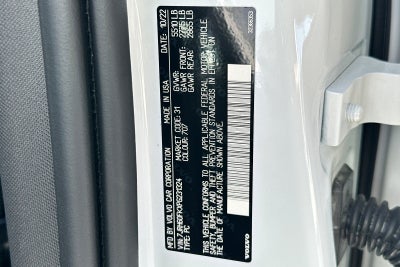 2023 Volvo S60 Recharge Plug-In Hybrid T8 Core Dark Theme
