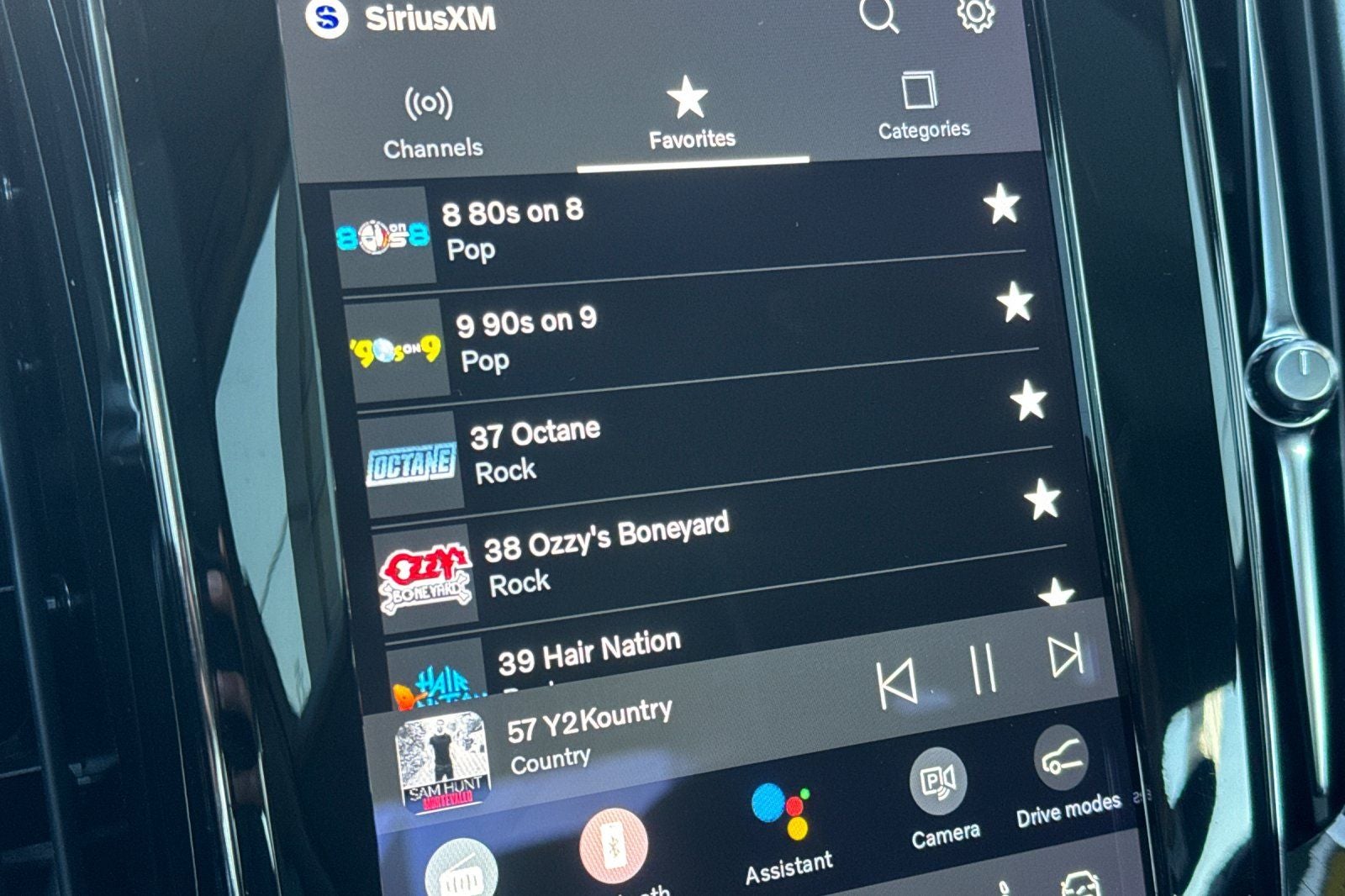 2023 Volvo S60 Recharge Plug-In Hybrid T8 Plus Dark Theme