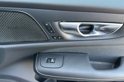 2024 Volvo S60 B5 Plus Black Edition