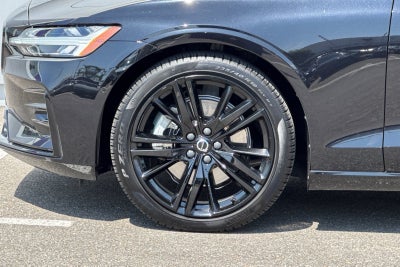 2024 Volvo S60 B5 Plus Black Edition