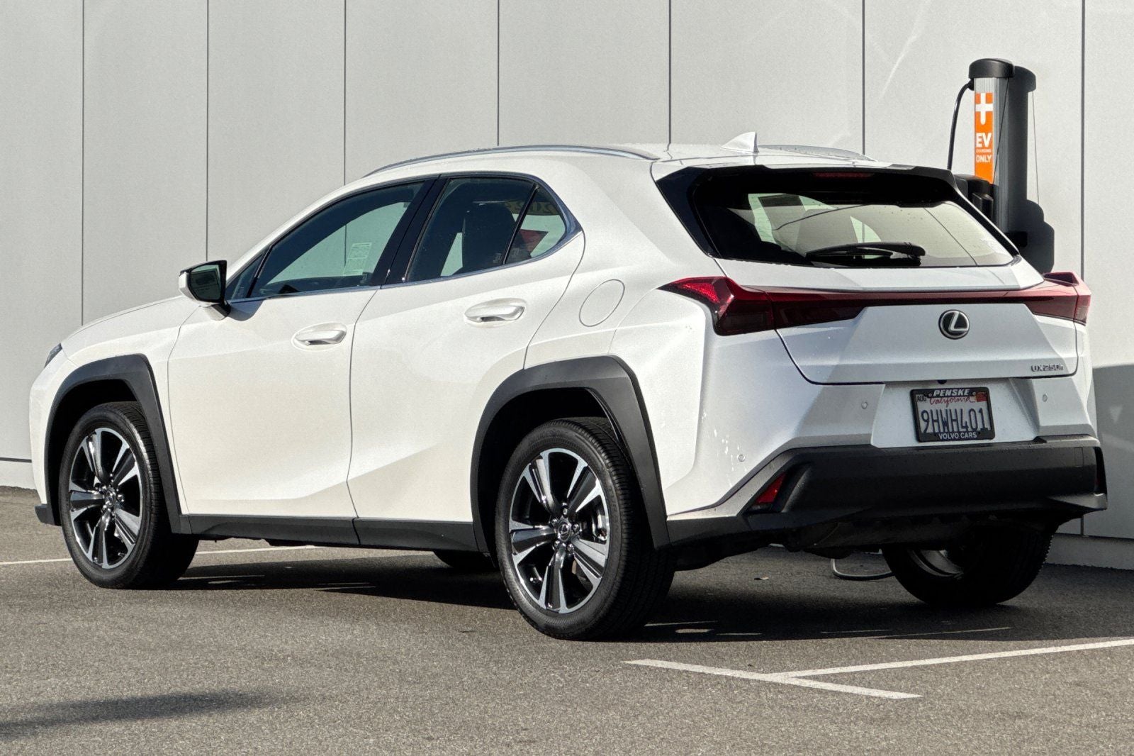 2024 Lexus UX 250h Base