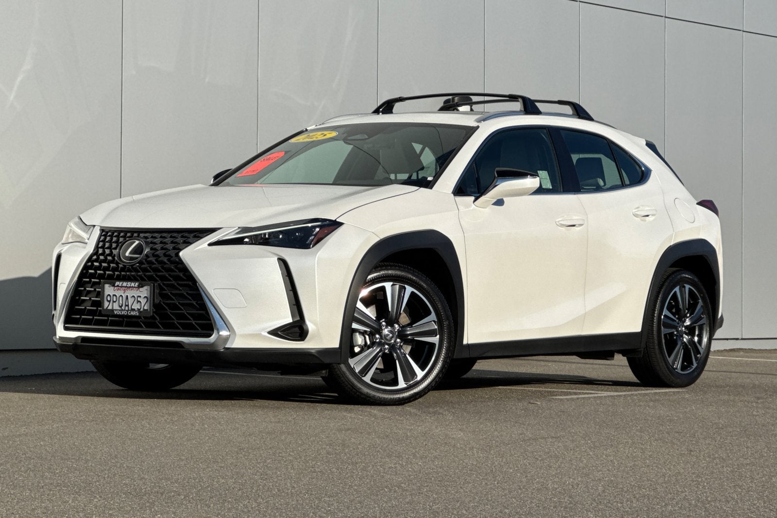 2025 Lexus UX 300h
