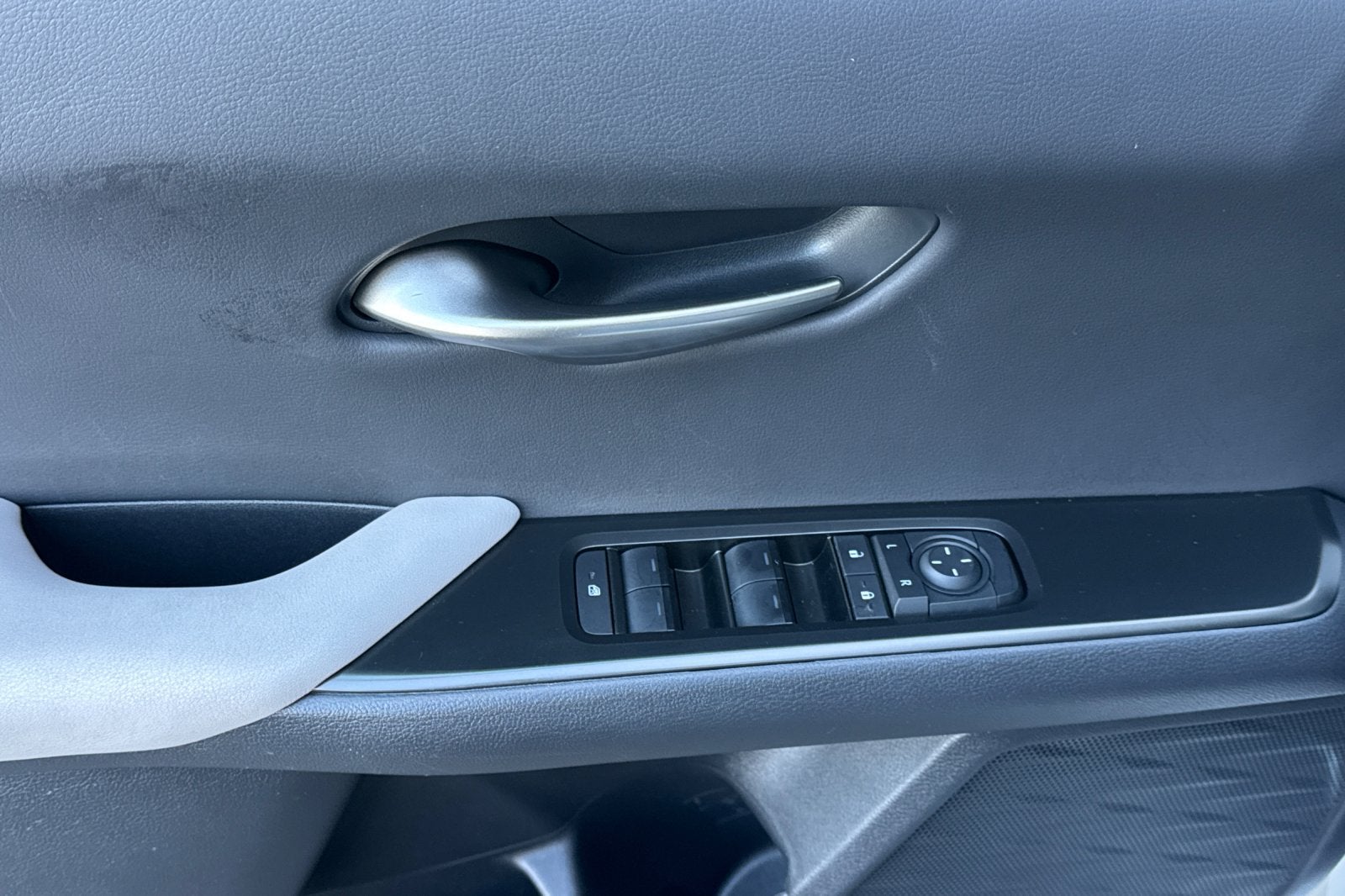 2025 Lexus UX 300h