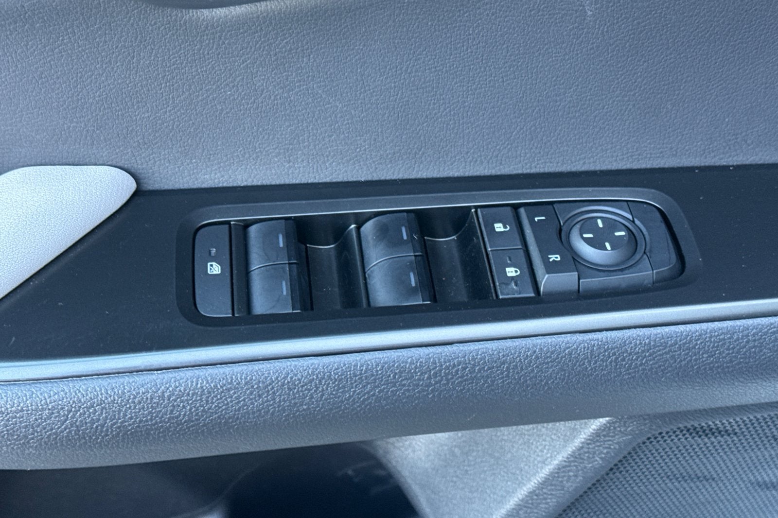 2025 Lexus UX 300h
