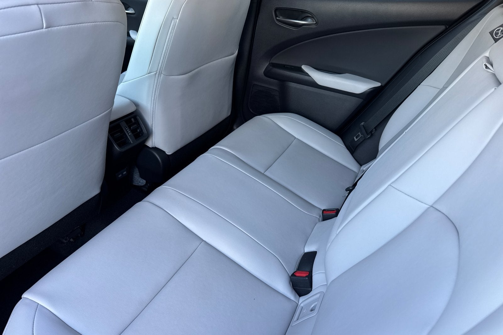 2025 Lexus UX 300h