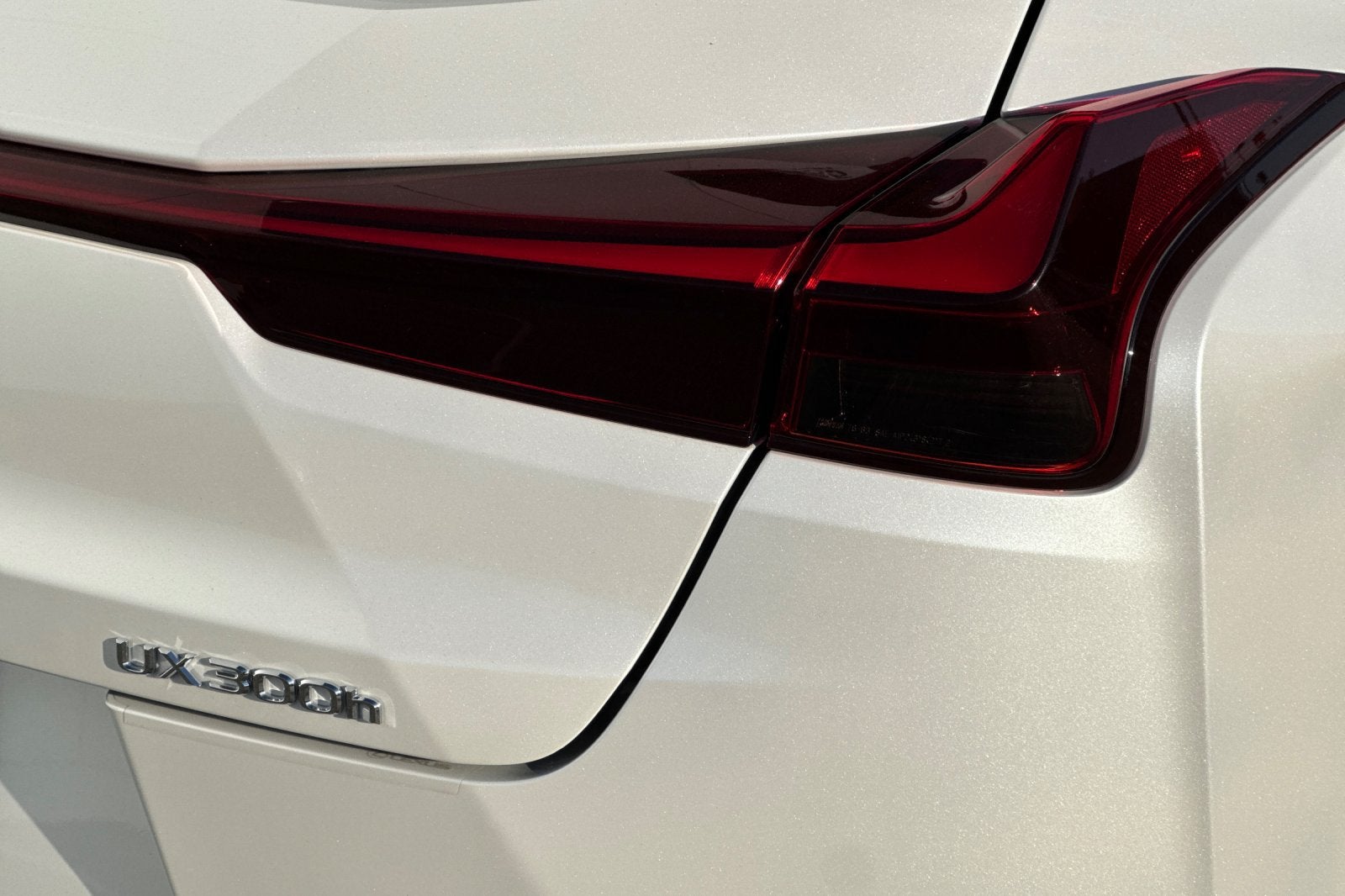 2025 Lexus UX 300h
