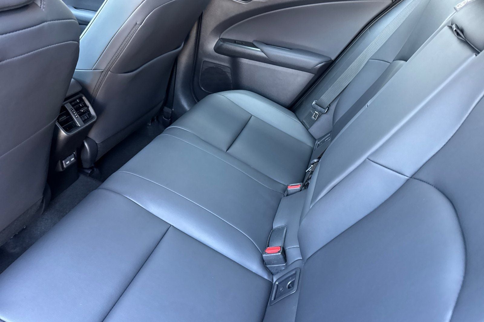 2025 Lexus UX 300h