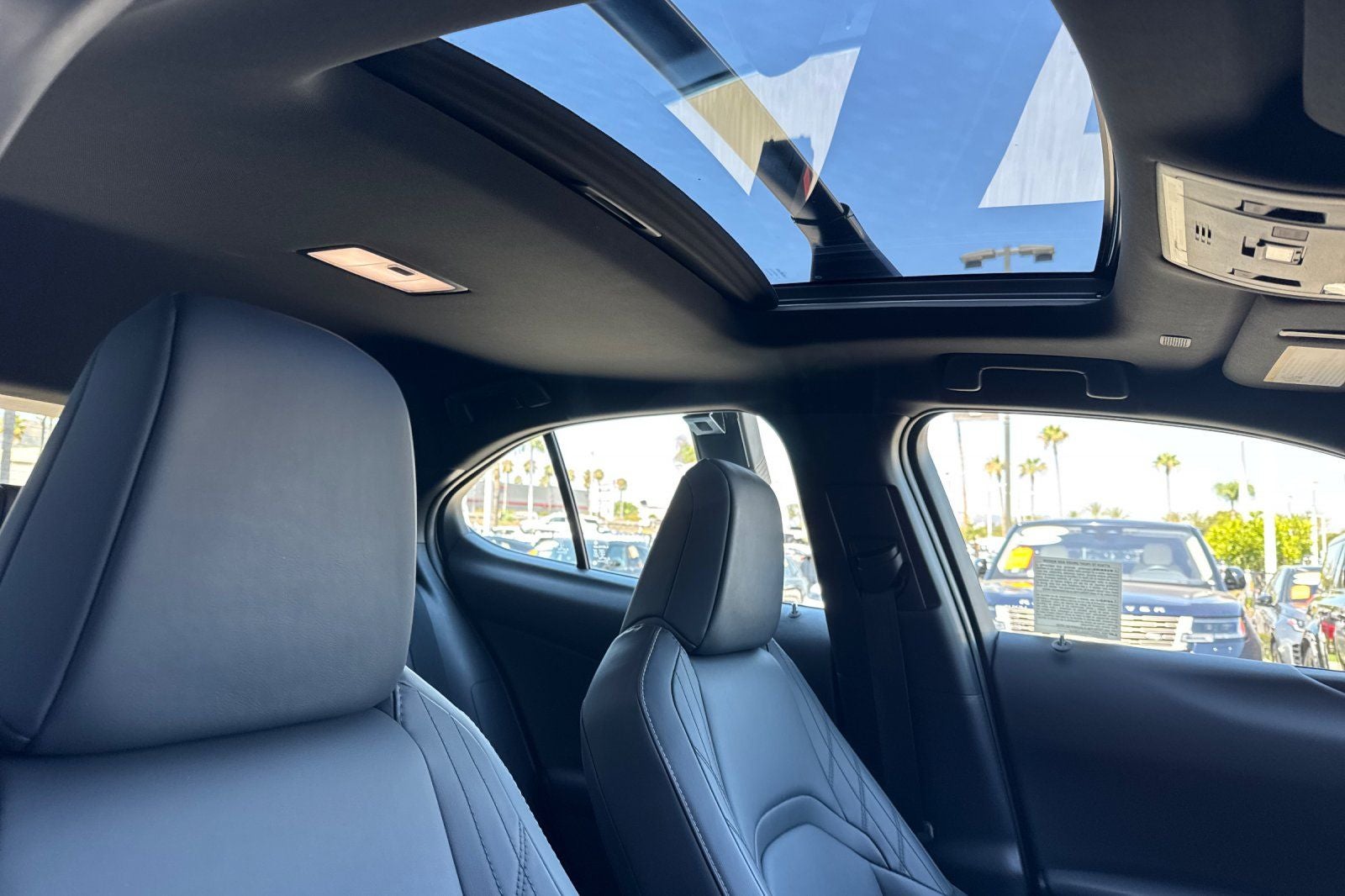 2025 Lexus UX 300h