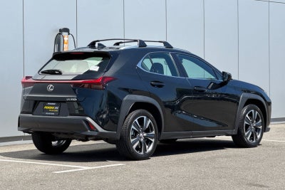 2025 Lexus UX 300h