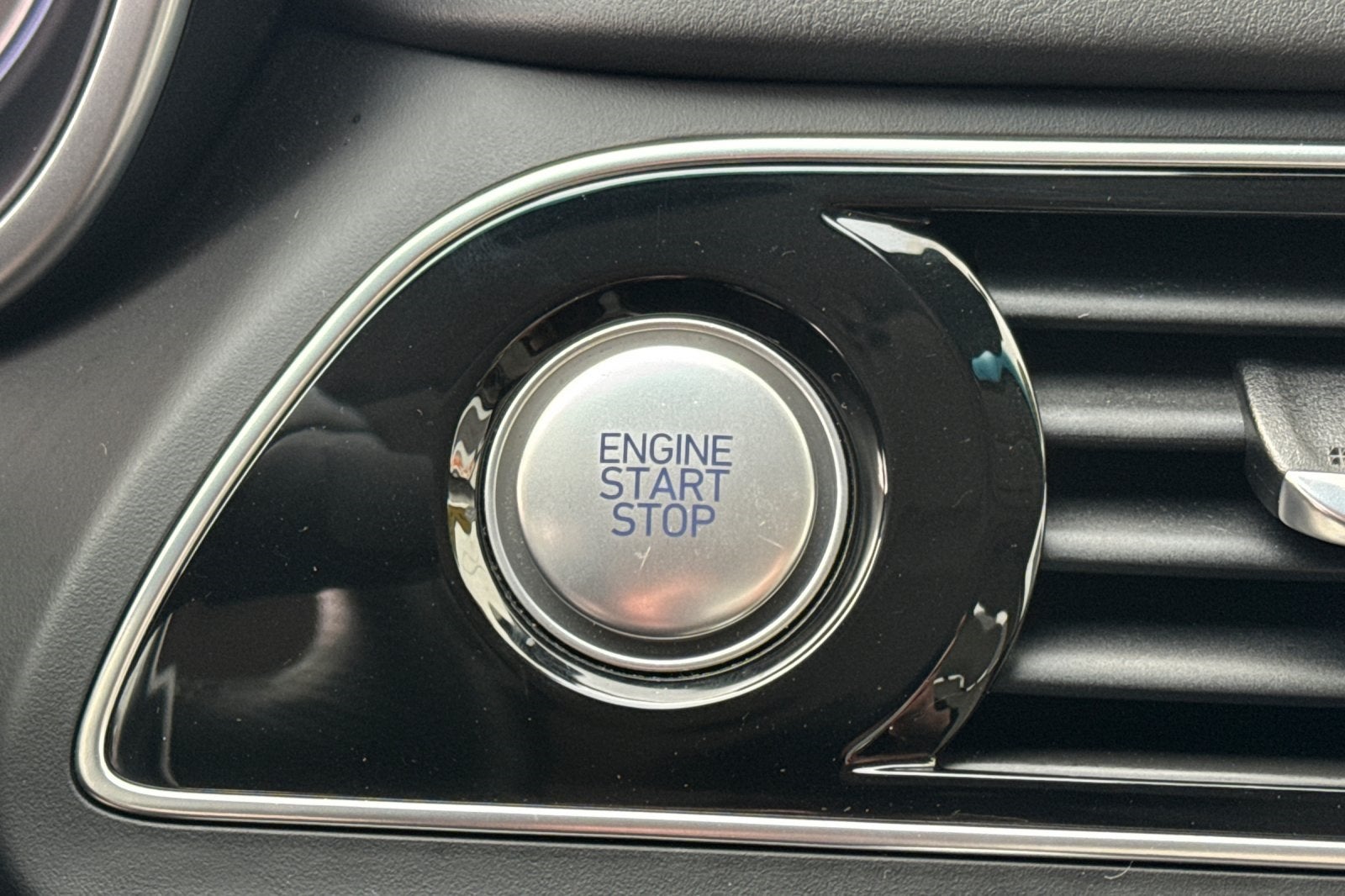 2019 Genesis G70 2.0T Advanced Elite