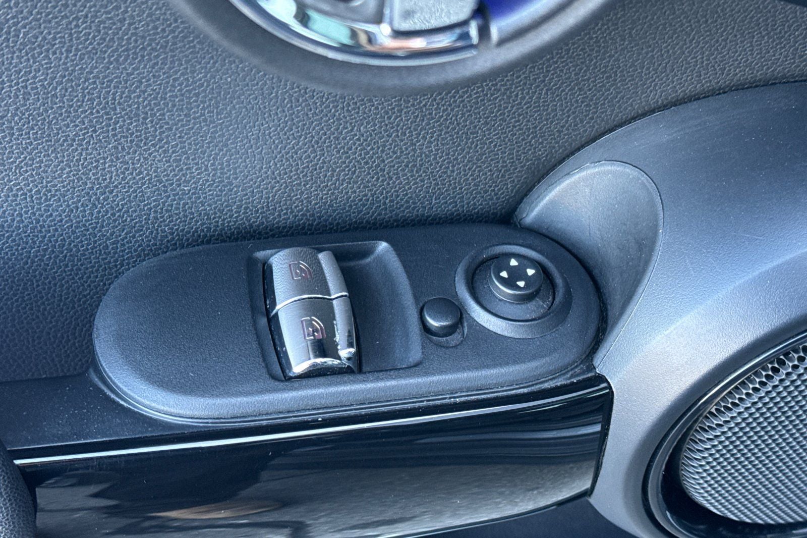 2019 MINI Cooper Cooper