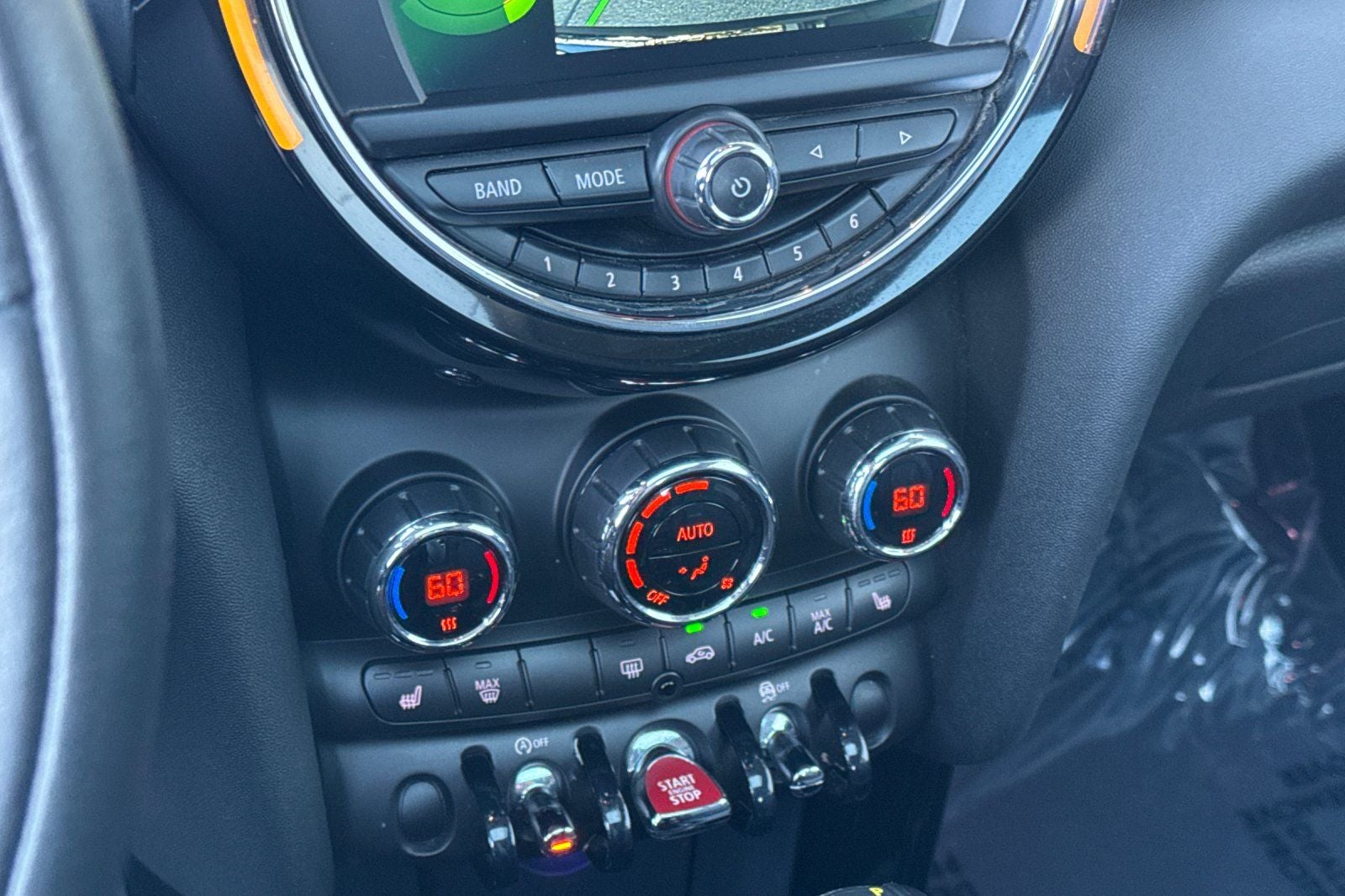 2019 MINI Cooper Cooper