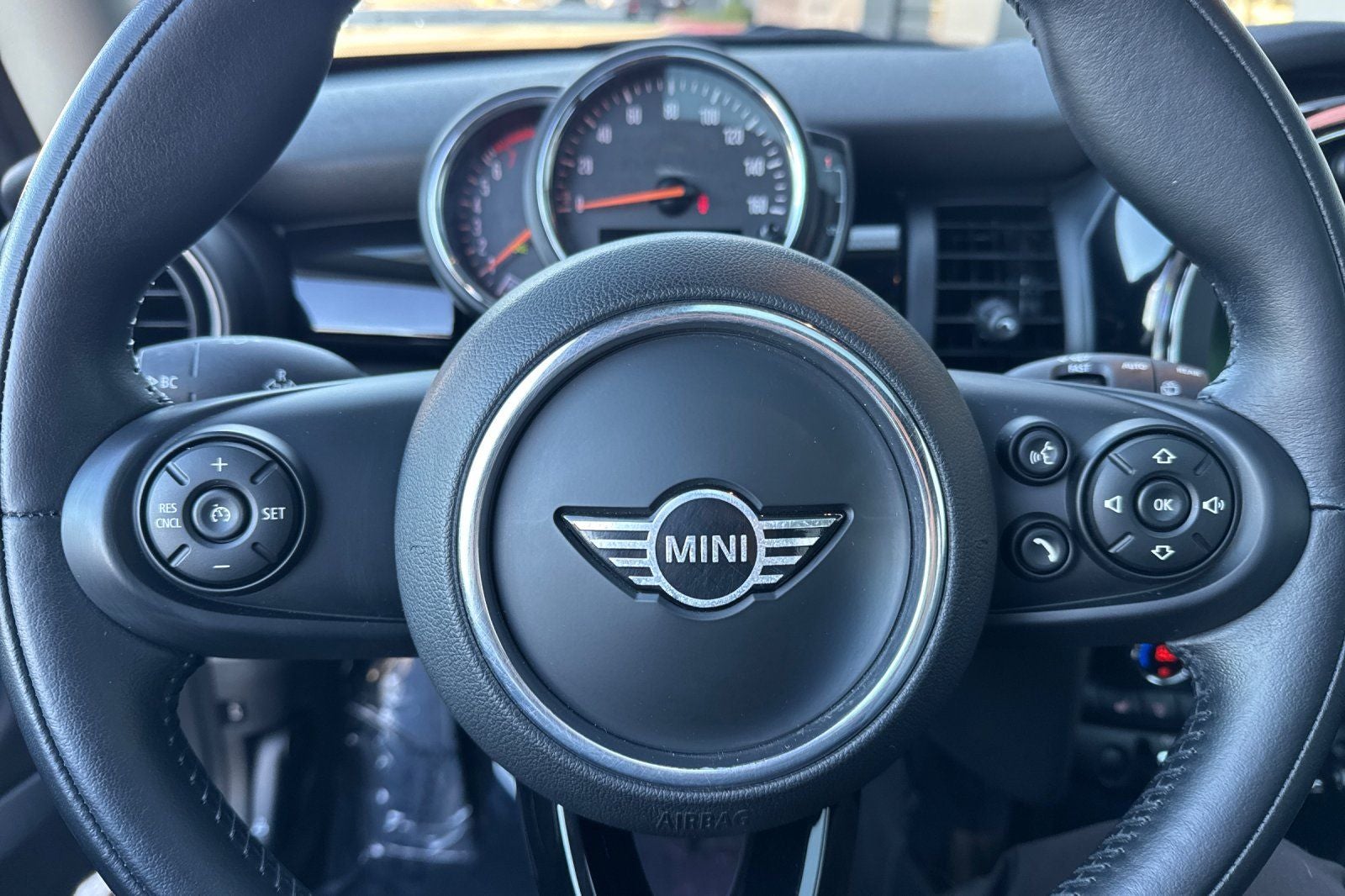2019 MINI Cooper Cooper