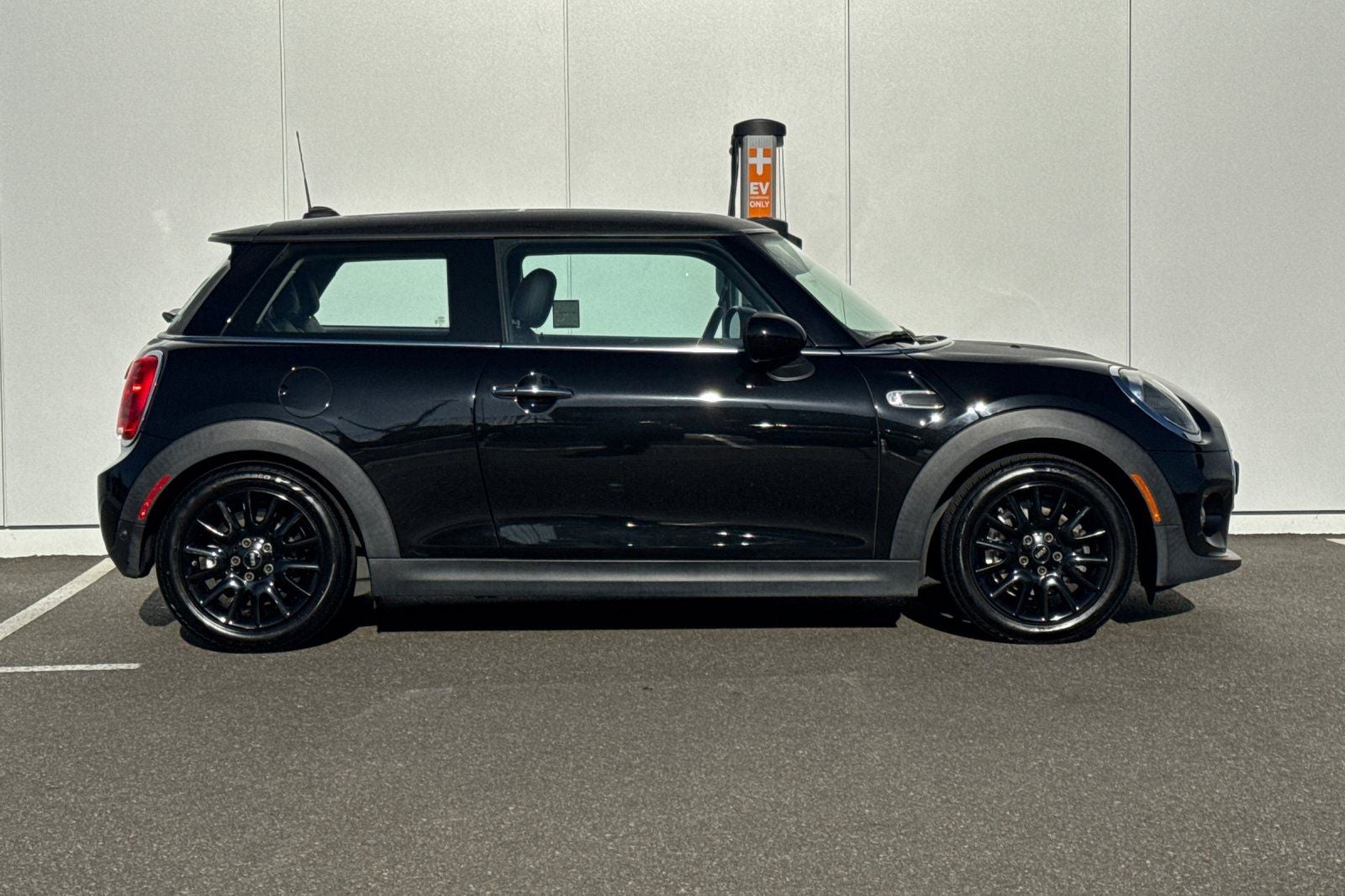 2019 MINI Cooper Cooper