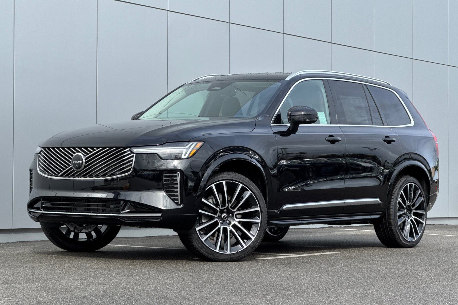 2026 Volvo XC90 B6 Plus 6-Seater