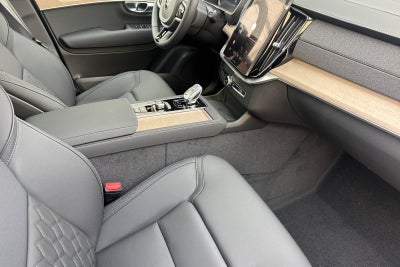 2026 Volvo XC90 B6 Plus 6-Seater