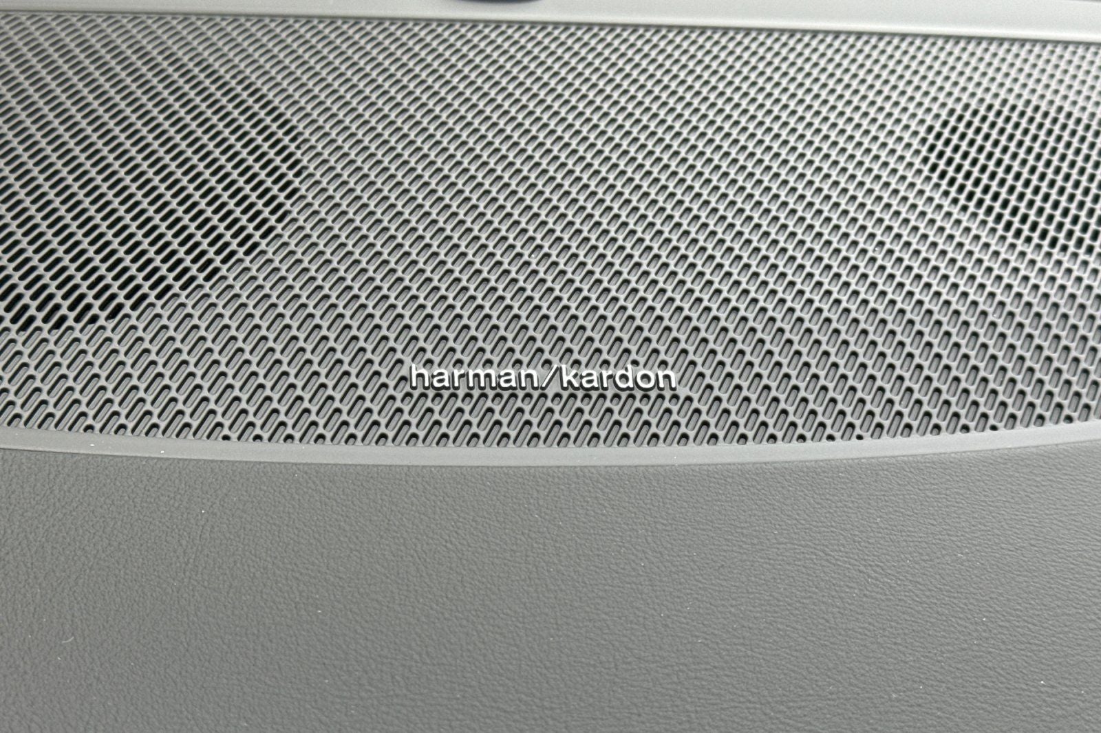 2026 Volvo XC90 B6 Plus 6-Seater